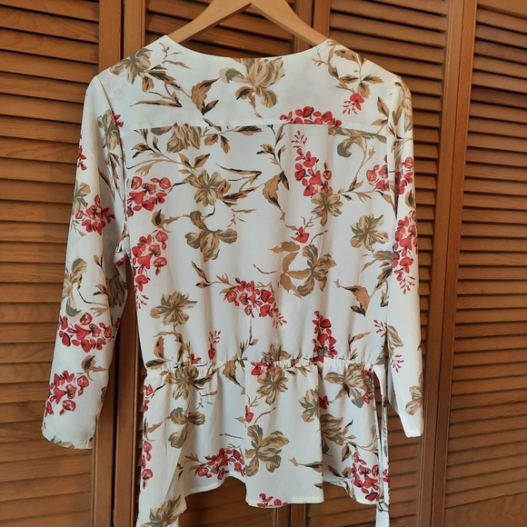 Lily Morgan floral 3/4 sleeve blouse - Picture 3 of 7